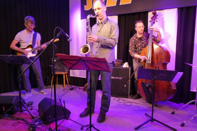 dirikschilgenjazzgrooves1221.jpg