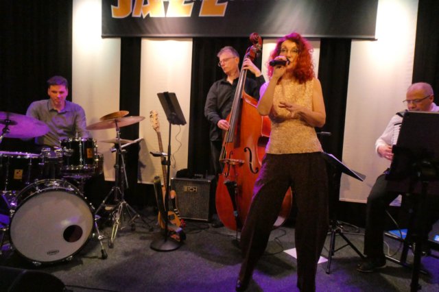 dieschoenen181261.jpg